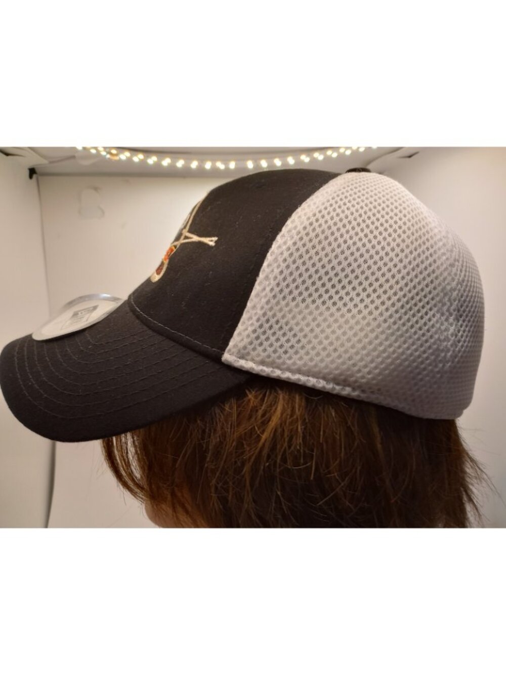 New Era Size S/M MBO5 Sports bar Hat Cap Black & White fitted Truckers cap S/M - Picture 5 of 11